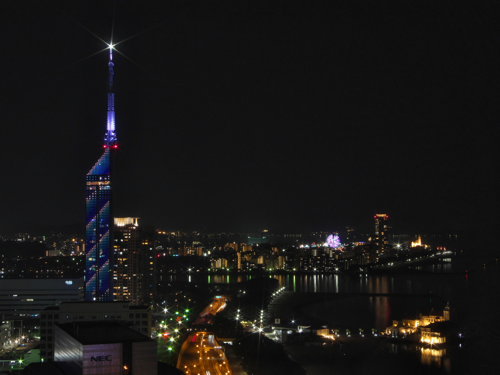 福岡タワーの夜