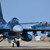 築城基地　F-2