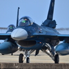 築城基地　F-2