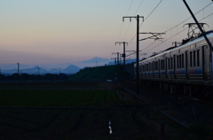 日の出前です