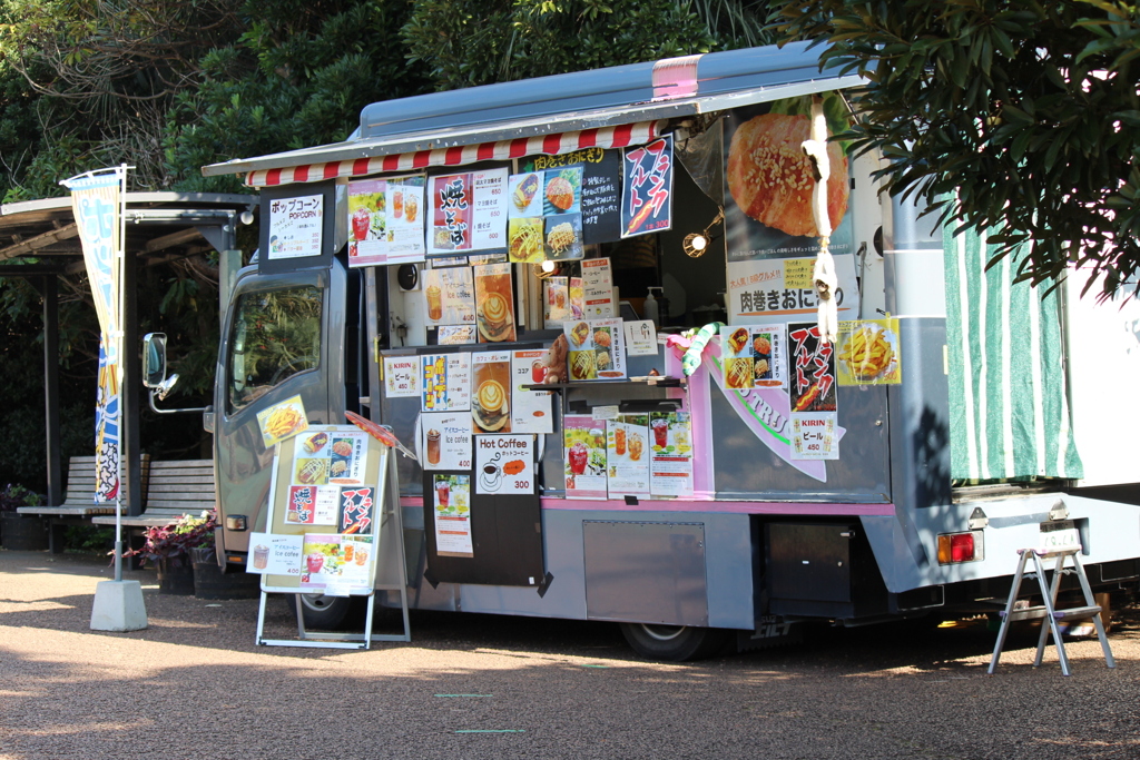 キッチンカー②