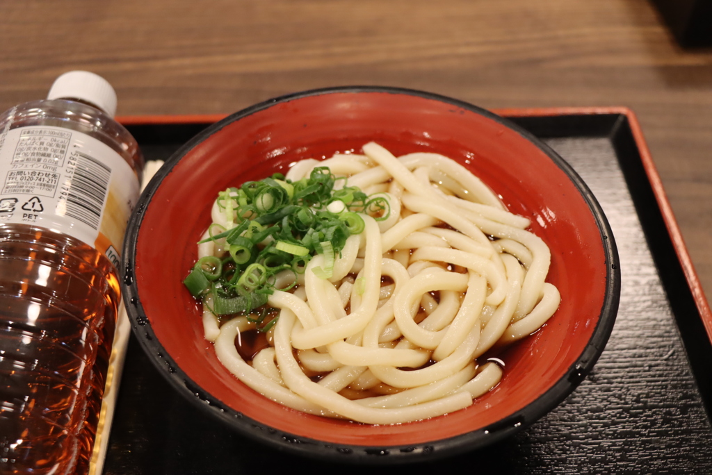 温かいぶっかけうどん。