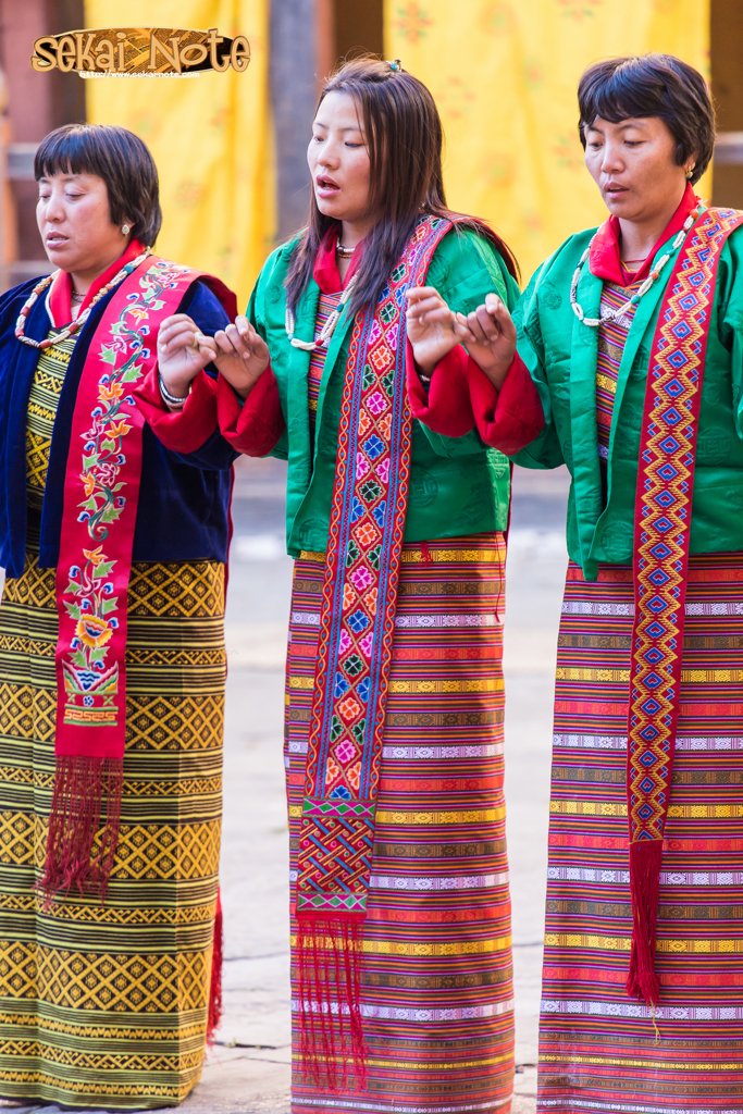 お祭りでの伝統的歌唱,ブータン