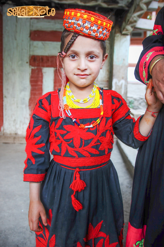 カラーシャの女の子,パキスタン