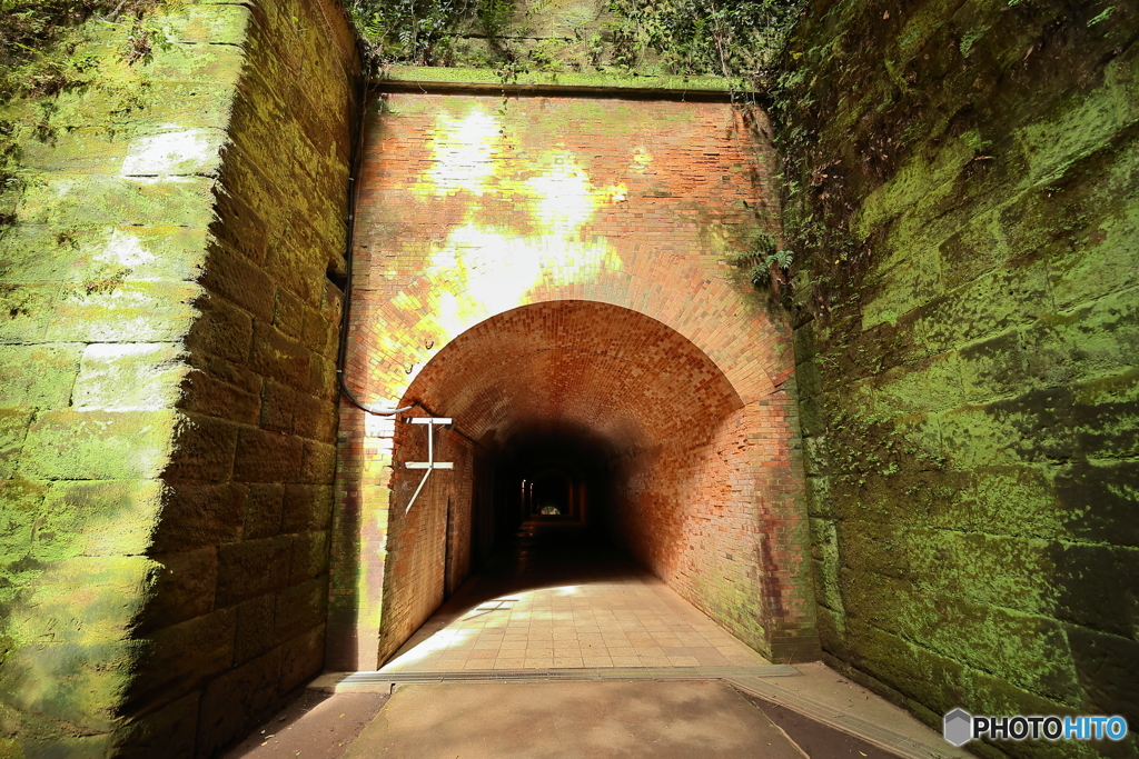 無人島一人旅　⑤煉瓦積みのトンネル