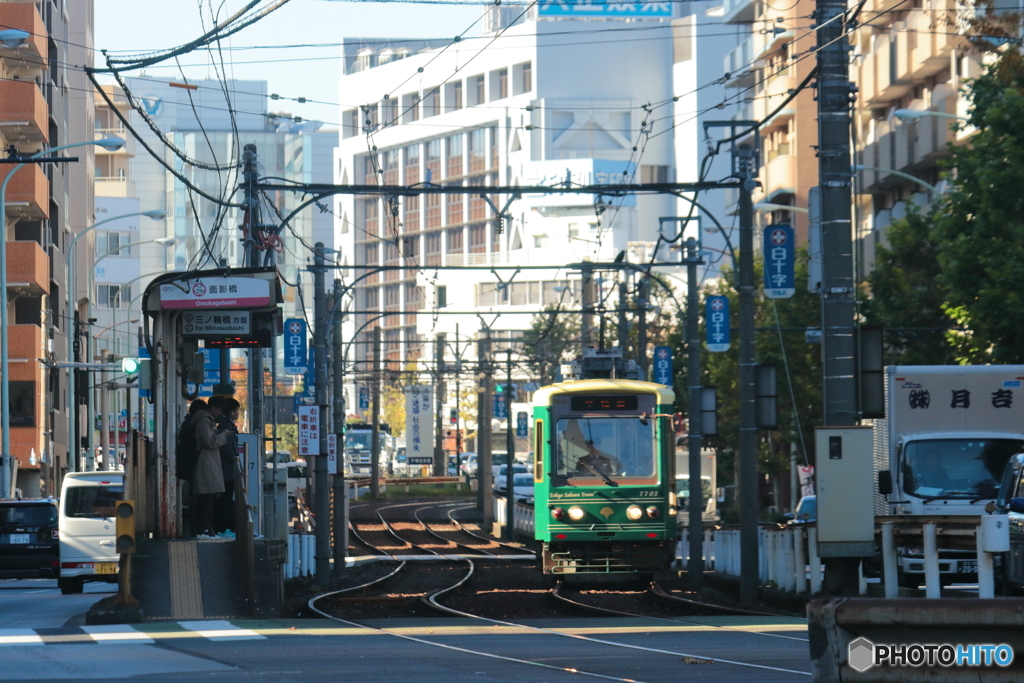 意外にくねくねしている都電の線路（横にくねくね）