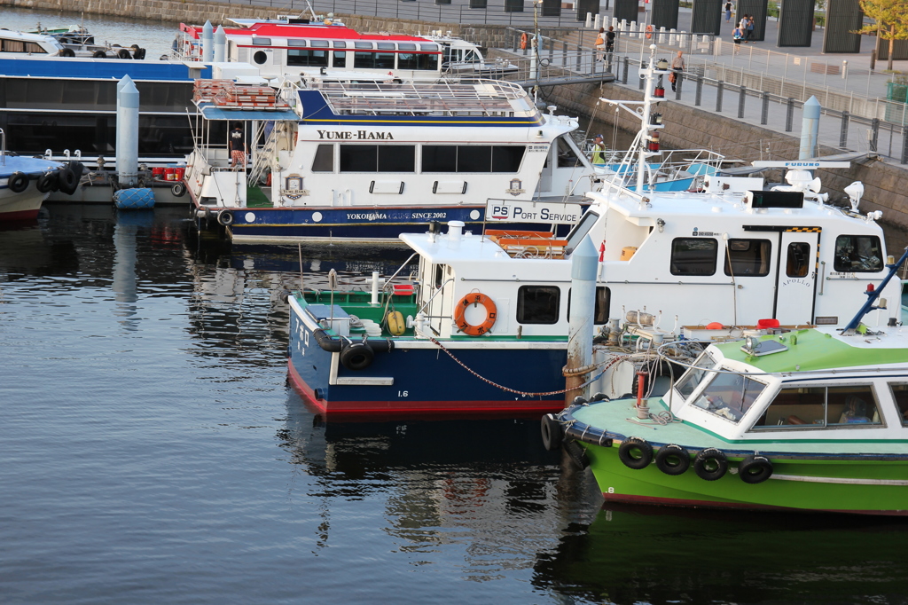 横浜港