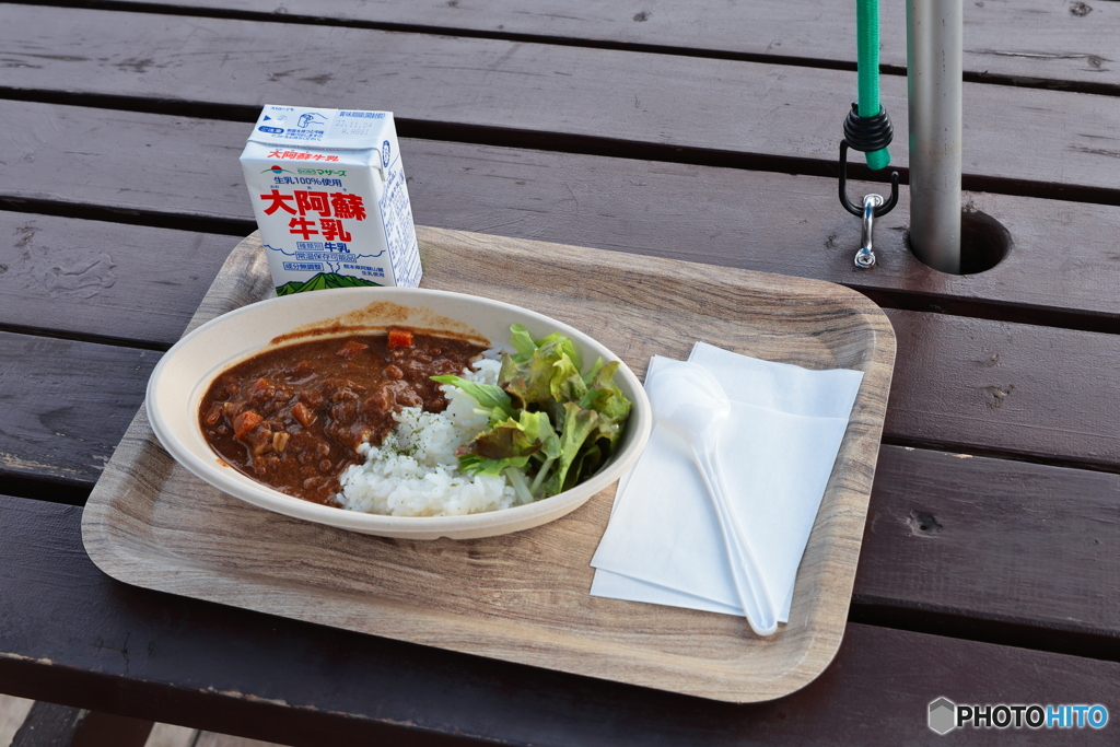 無人島一人旅　⑬海軍カレー（牛乳付き）