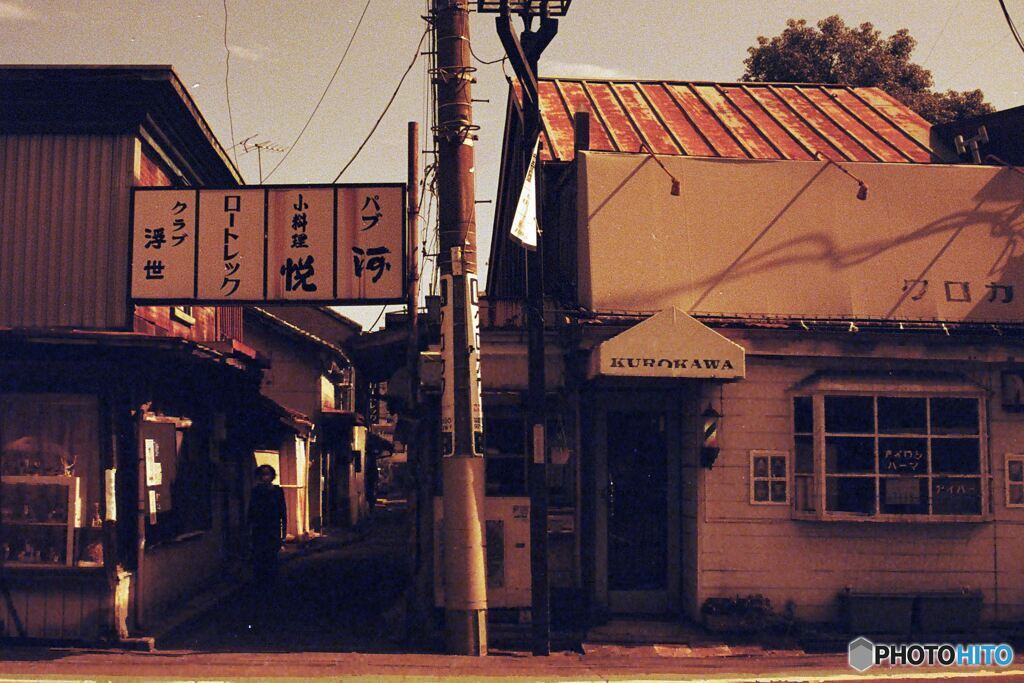 弁天横丁（REDSCALE）