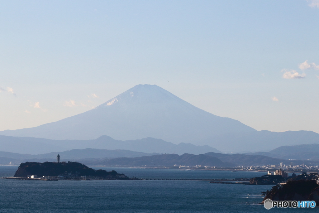 江ノ島・富士山・青い空