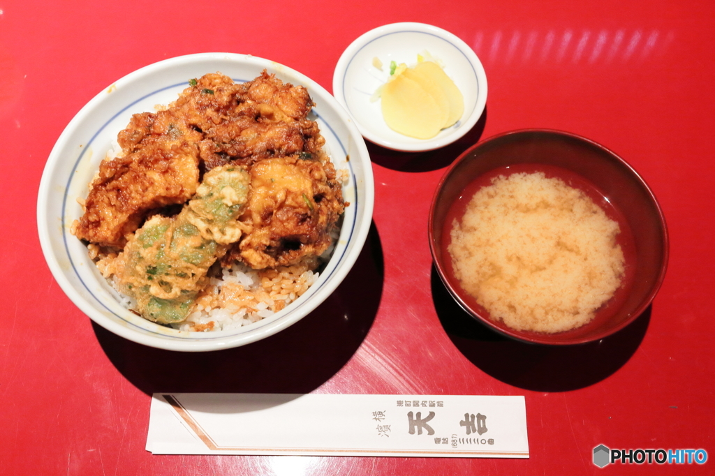 関内『天吉』のかき揚げ丼