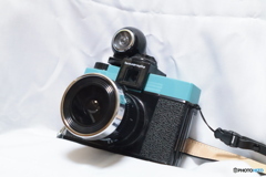 LOMOGRAPHY DIANA F+　×　20mm FISHEYE LENS