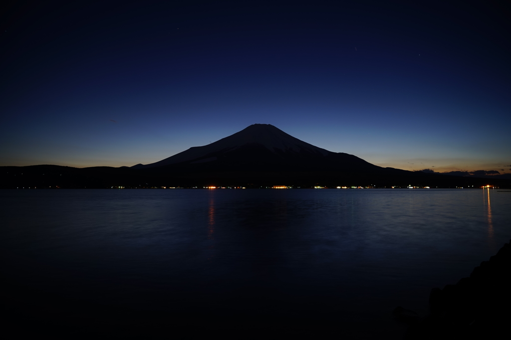 藍の山
