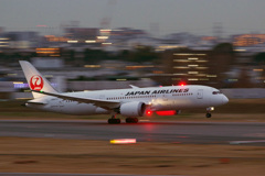 JAL JA847J 伊丹空港