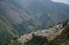 チロル