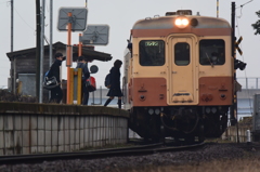 中根駅の朝