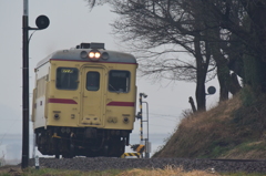 靄の朝列車