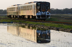 夕暮れの水鏡