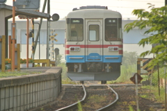 お客さんのいない駅