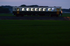 夕暮れ列車