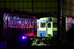 車庫のキハ222