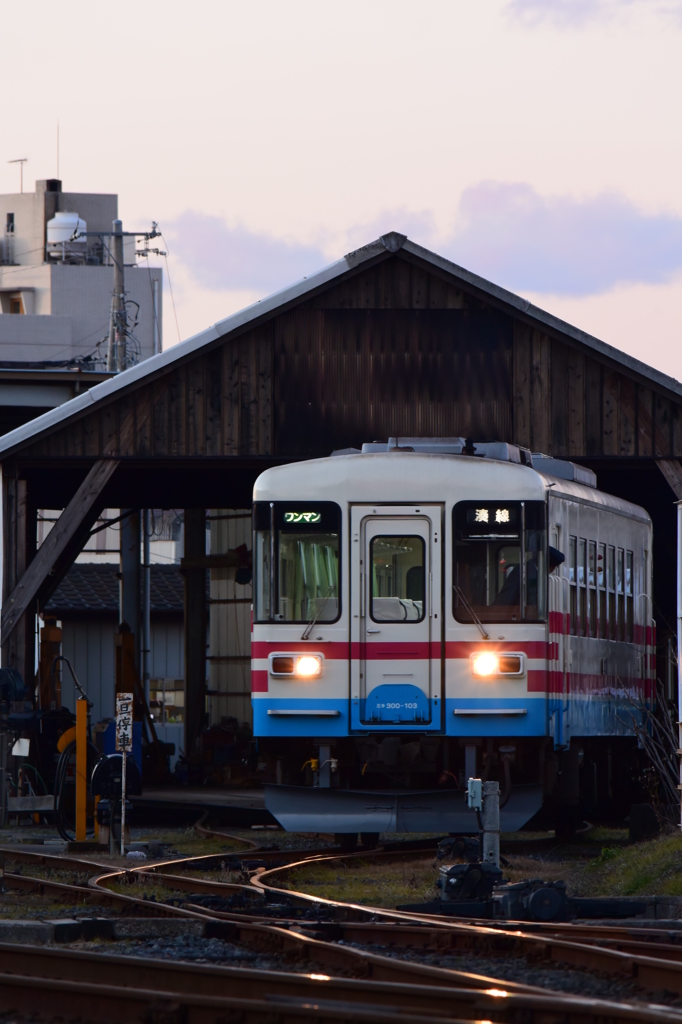 ミキ，車庫入れ