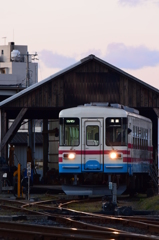 ミキ，車庫入れ