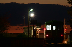 朝焼けの駅