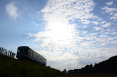輝く秋空