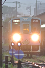 雨の始発列車