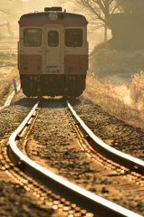 輝く鉄路を行く
