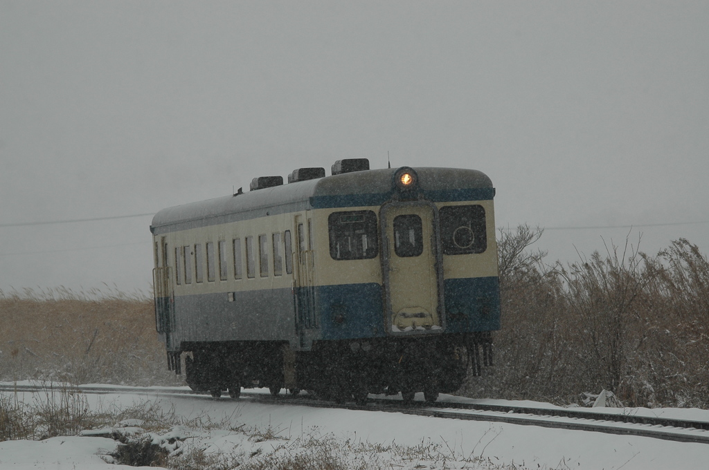 吹雪の中を走る３