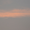 ひこうき雲と夕雲