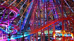 夜の遊園地