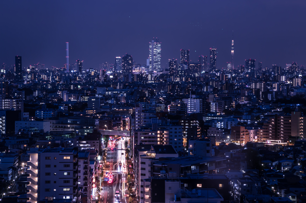 夜景と星空