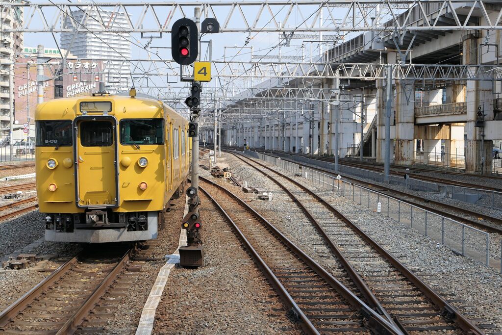 電車のある風景
