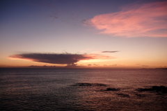 海に立つ雲