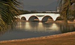 白い橋