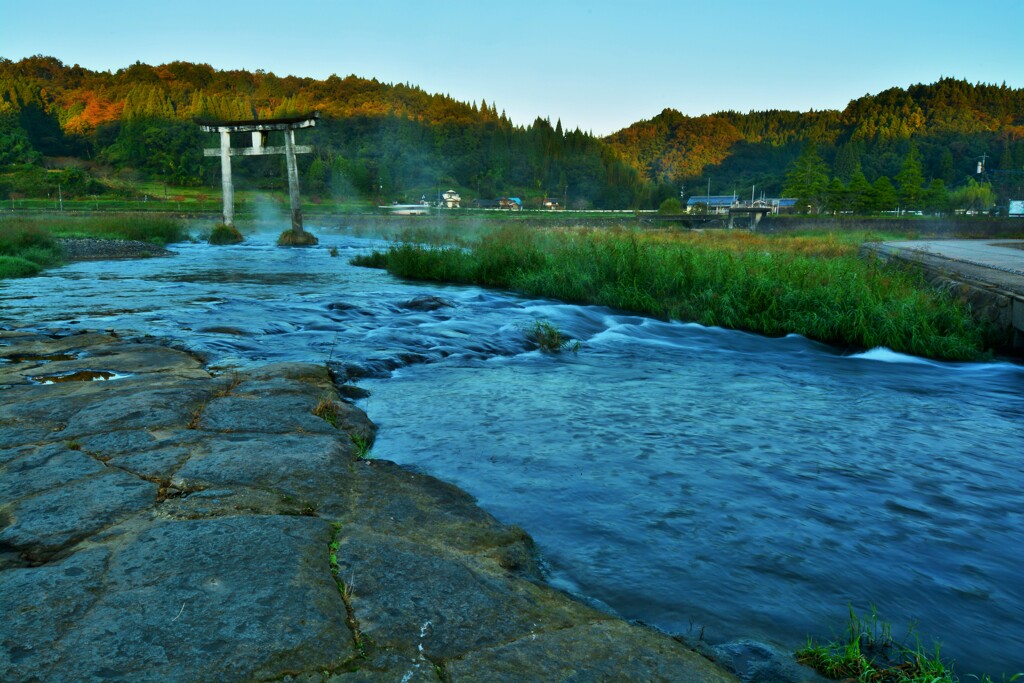 川鳥居