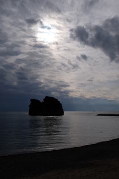 曇天浜