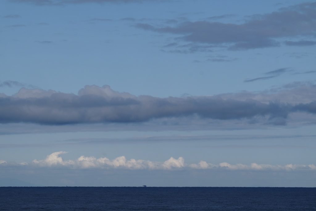 穏やかに浮かぶ