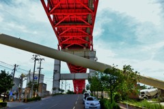 道路横切るコンベアー