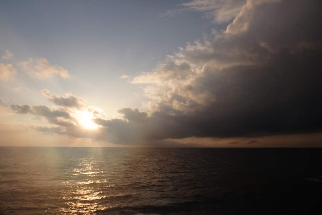 絵画的海ドラマ