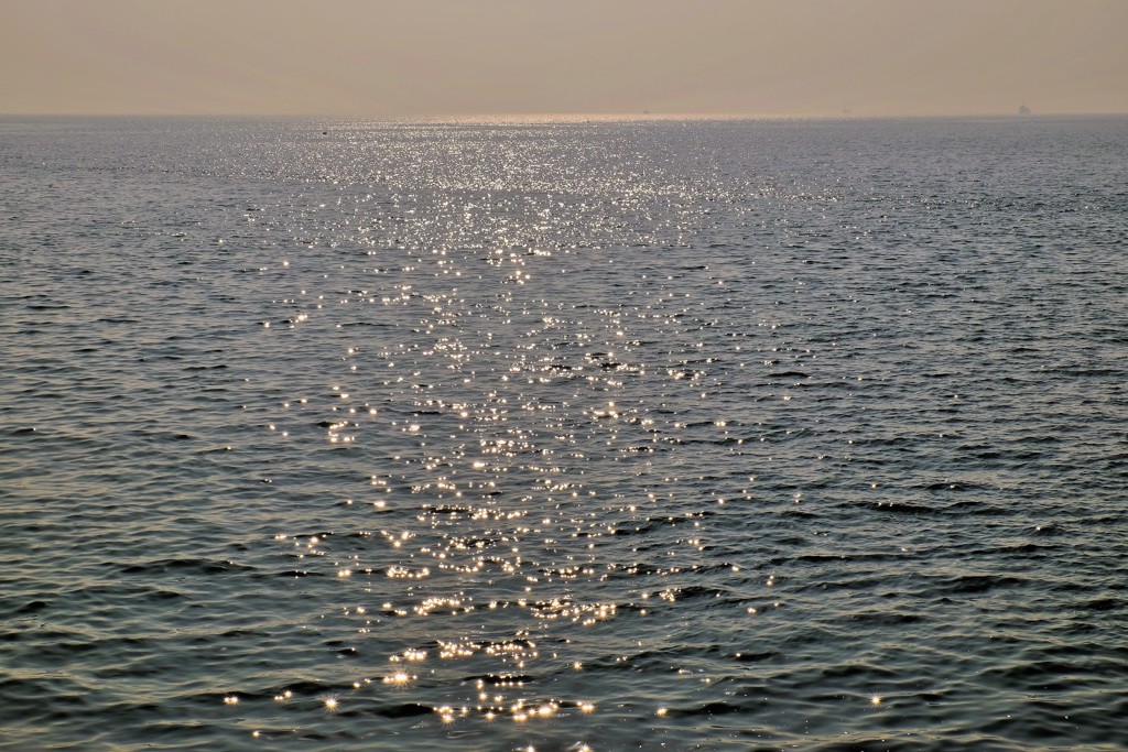 春の海
