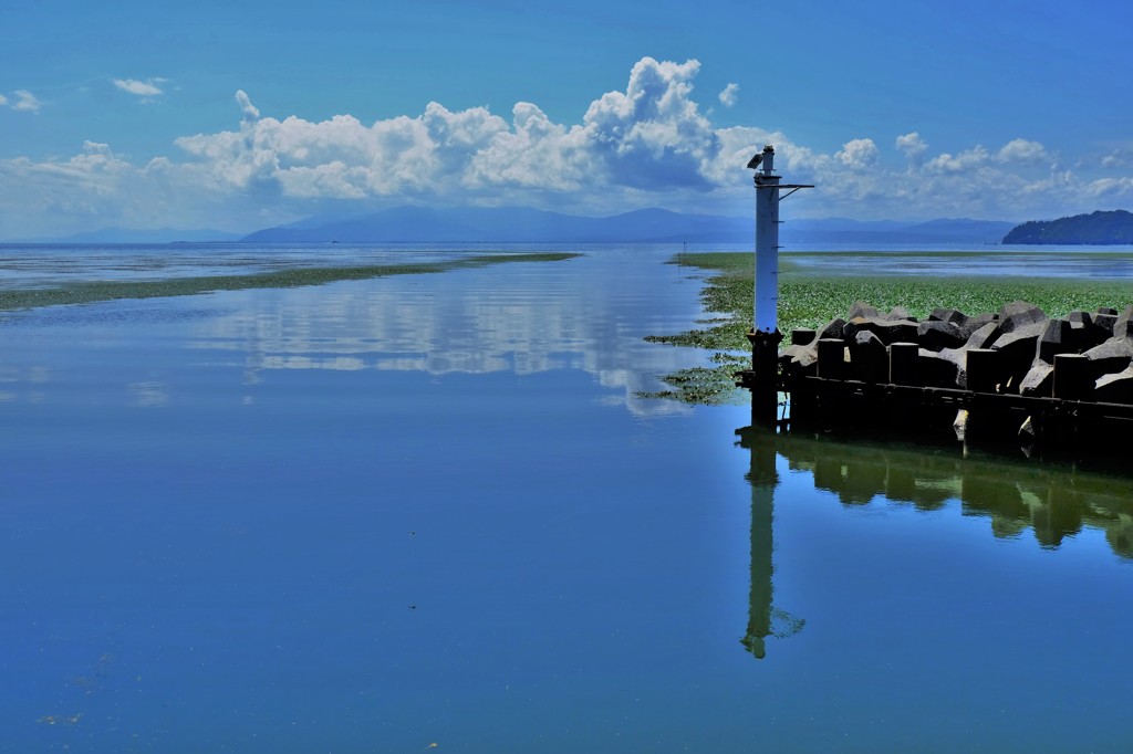 湖港