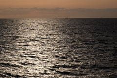 大海静