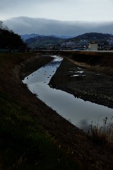 川