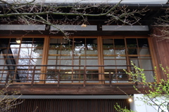 二階窓
