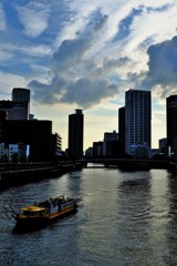 夕暮れ水都