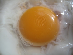 チキンラーメンに生卵